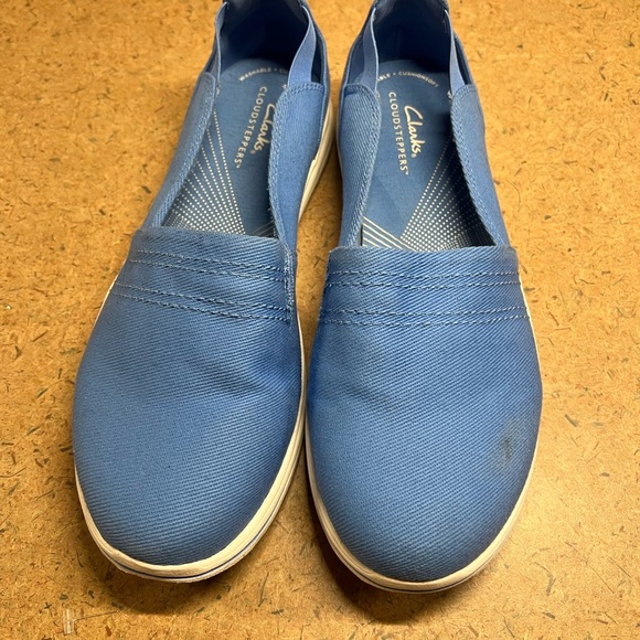 Cloudsteppers by Clarks Shoes - CLARKS Cloudsteppers Breeze Slip On Loafer - size women’s 9 W
